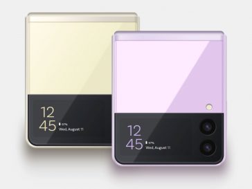 Free Samsung Galaxy Z Flip 3 Mockup